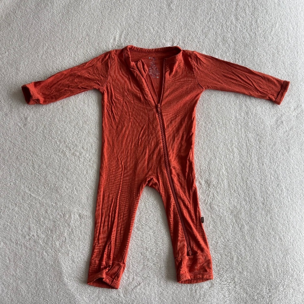 VGUC Kyte BABY Zippered Romper in Clementine (3-6M)